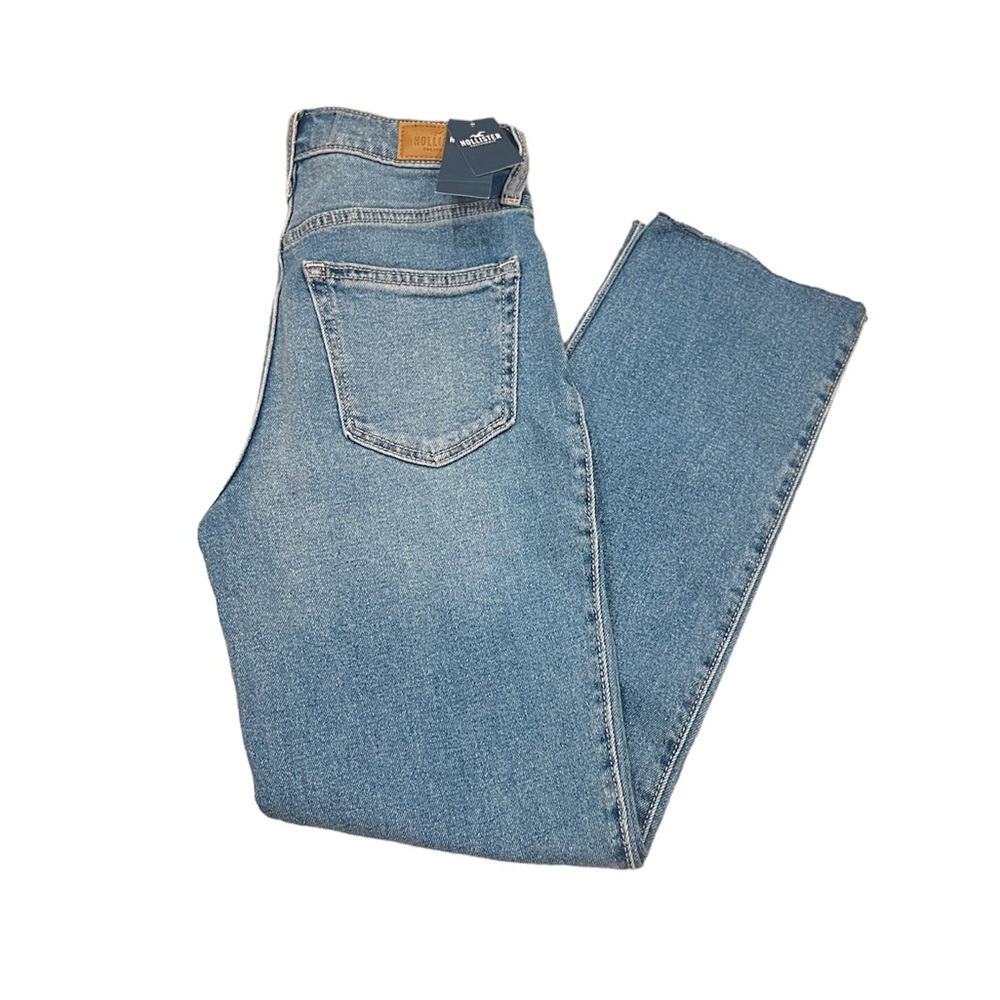 Hollister High-Rise Straight Jeans